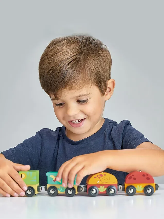 „Adventure Trains“-Spielzeugset für Kleinkinder