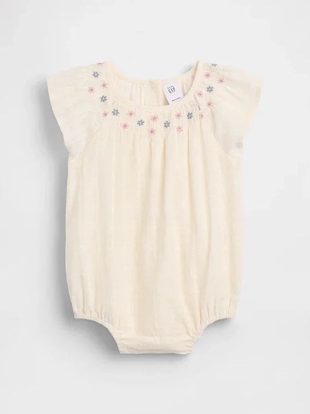 Baby-Body mit Smokarbeit und Blumenmuster