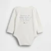 Baby-Bodys aus Bio-Baumwolle mit Winnie-Puuh-Motiv