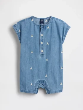 Baby-Denim-Einteiler mit gesticktem Brannan-Bären