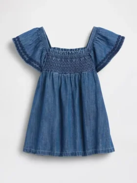 Baby-Denim-Kleid mit Smokarbeit
