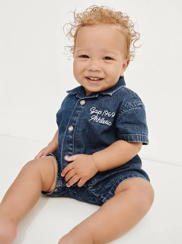 Baby-Denim-Shorty-Einteiler mit Gap Logo