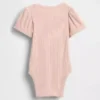Baby First Favorites – Bodys mit feinen Rippen und Puffärmeln