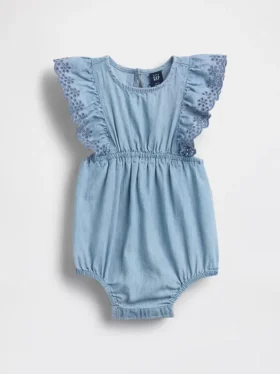Baby-Jeans-Einteiler mit Ösen