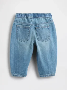 Baby-Jeans im Barrel-Schnitt zum Hineinschlüpfen