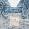 Baby-Jeans-Latzhose mit Blumenstickerei