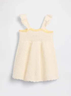 Baby-Kleid mit gehäkelten Blumen