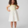 Baby & Kleinkind-Kleid im Schürzenstil aus verschiedenen Materialien