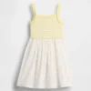 Baby & Kleinkind-Kleid im Schürzenstil aus verschiedenen Materialien