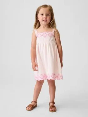 Baby & Kleinkind-Kleid mit Lochstickerei