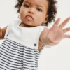 Baby-Outfit-Set aus Bio-Baumwolle im Matrosen-Stil
