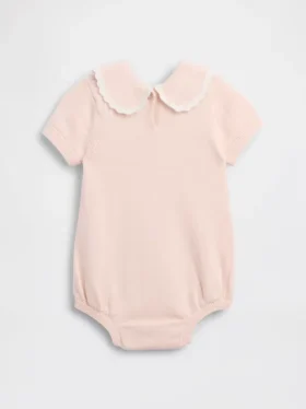 Baby-Pullover mit besticktem Kragen