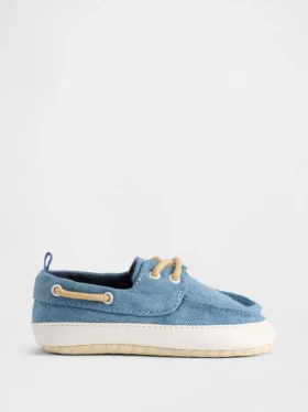 Baby-Schuhe aus Denim