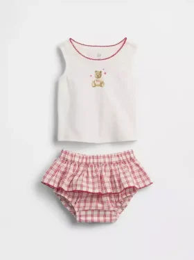 Baby-Set aus Brannan-Bär-Oberteil und kariertem Skort