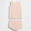 Baby-Set aus gehäkeltem Tanktop und Shorts
