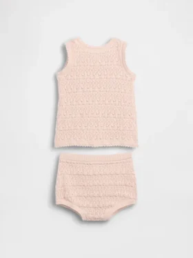 Baby-Set aus gehäkeltem Tanktop und Shorts