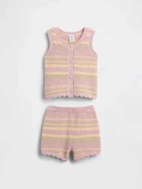 Baby-Set aus gestreifter Häkelweste