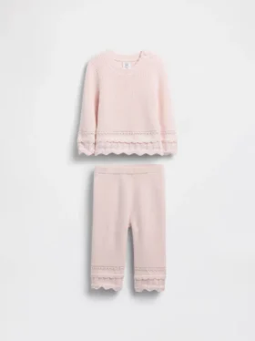Baby-Set aus Pullover mit Wellenrand