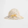 Baby-Sonnenhut mit Blumenmuster
