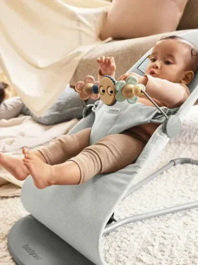 BabyBjörn Babywippe mit Spielzeug „Googly Eyes“