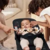 BabyBjörn Babywippe mit Spielzeug „Googly Eyes“