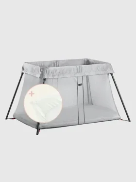 BabyBjörn Reisebett Light und Spannbetttuch im Set