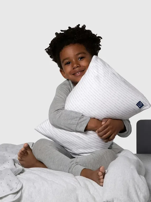 babyGap Kleinkindkissen mit 2 kühlenden Bezügen