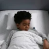 babyGap Memory-Foam-Kissen für Kleinkinder mit 2 kühlenden Bezügen