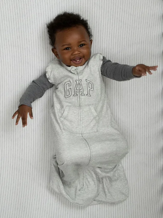 babyGap Truesleep Schlafsack mit Reißverschluss, 6 bis 12 Monate