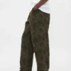 Baggy-Jeans aus Canvas mit Blumenmuster