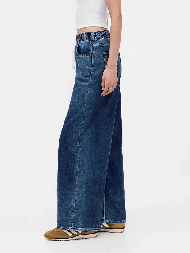 Baggy-Jeans aus gestricktem Denim mit mittlerer Leibhöhe