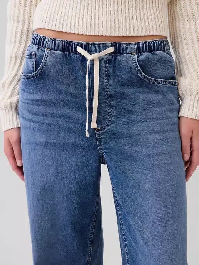 Baggy-Jeans aus Strick mit mittlerer Leibhöhe