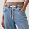 Baggy-Jeans aus Strick mit mittlerer Leibhöhe