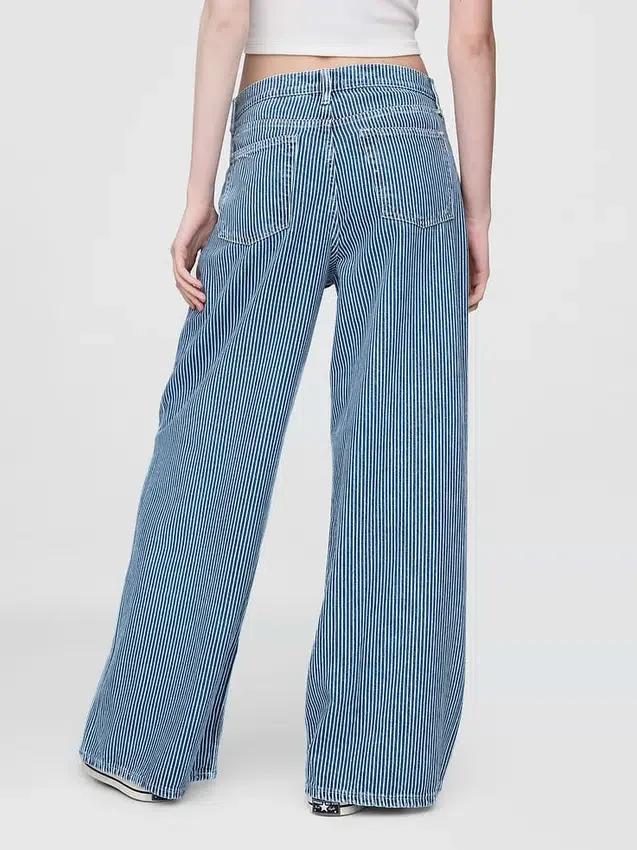 Baggy-Jeans mit mittlerer Leibhöhe aus ultraweichem Denim mit Streifenmuster