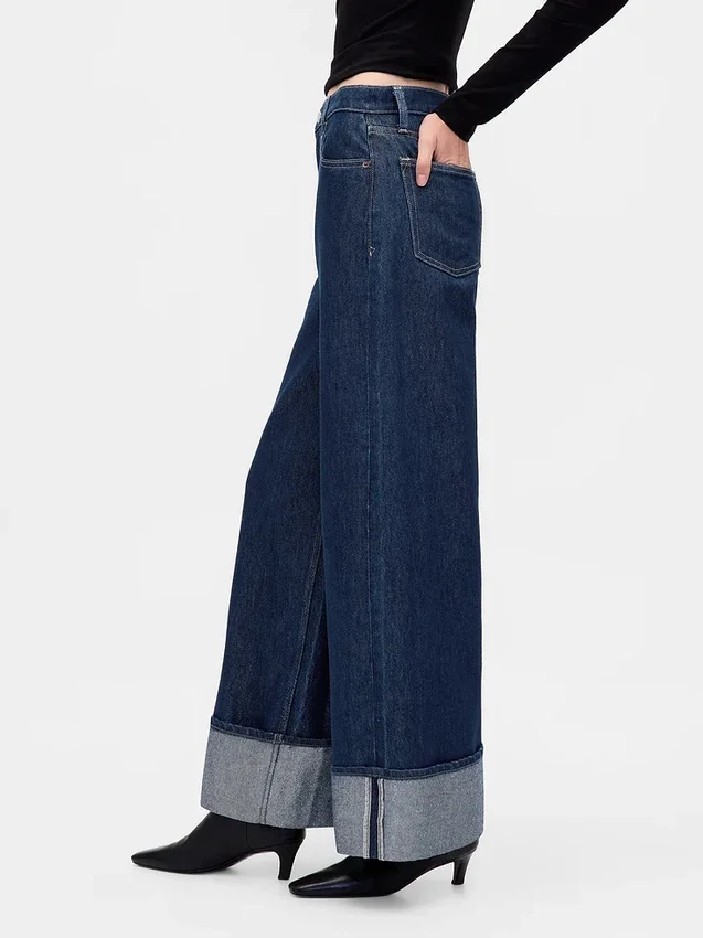 Baggy-Jeans mit mittlerer Leibhöhe, Metallic-Effekt und Umschlag