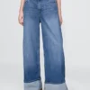Baggy-Jeans mit mittlerer Leibhöhe, ultrweichem Stoff und Umschlag