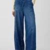 Baggy-Jeans mit mittlerer Leibhöhe, ultrweichem Tragegefühl und dezenten Nähten