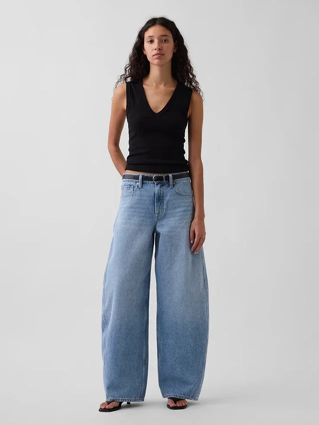Baggy-Jeans mit mittlerer Leibhöhe und konischem Bein