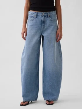 Baggy-Jeans mit mittlerer Leibhöhe und konischem Bein