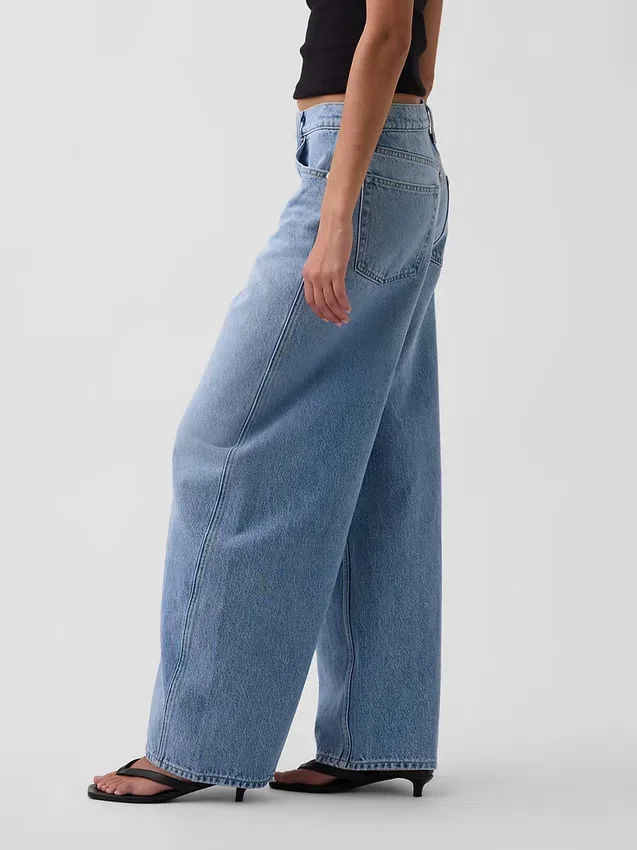 Baggy-Jeans mit mittlerer Leibhöhe und konischem Bein