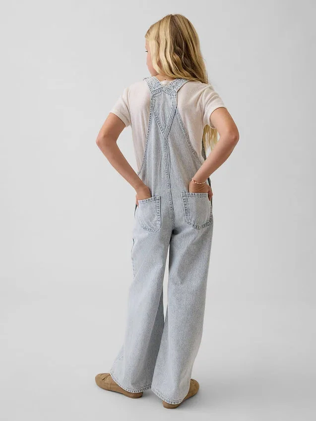 Baggy-Latzhose für Kinder aus Denim mit Streifenmuster