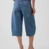 Barrel-Culotte-Jeans mit hoher Leibhöhe und Gürtel