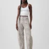 Barrel-Jeans mit Schlangenprint und hoher Leibhöhe