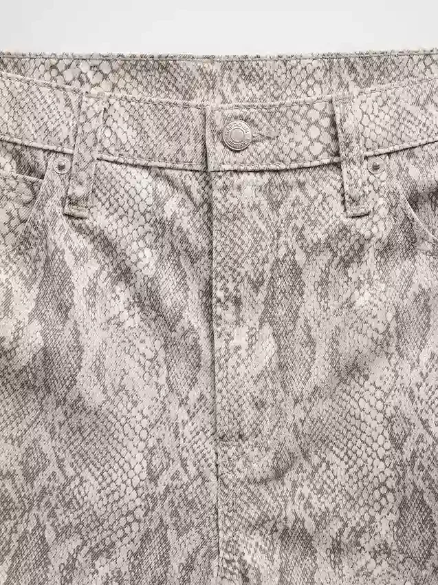 Barrel-Jeans mit Schlangenprint und hoher Leibhöhe