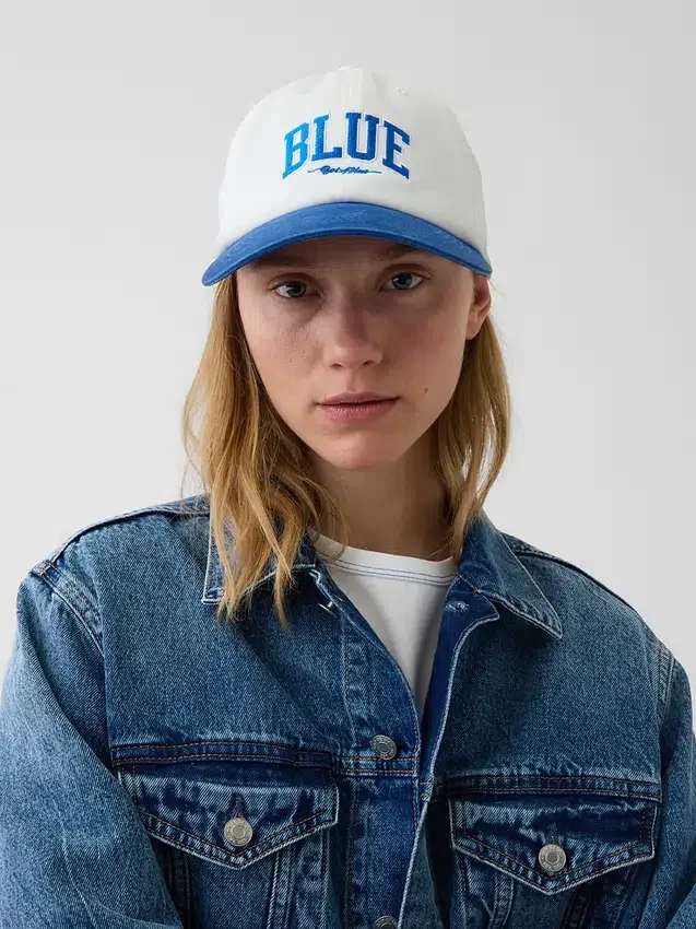 Baseballhut mit blauem Logo