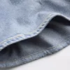 Bedruckte Denim-Shorts aus Strick mit mittlerer Leibhöhe