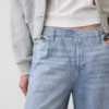 Bedruckte, weit geschnittene Jogginghose im Jeans-Look