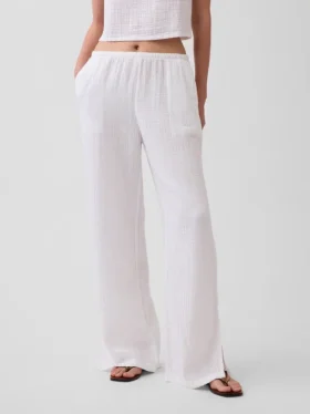 Bequeme Hose aus Baumwollgaze mit geschlitzten Säumen