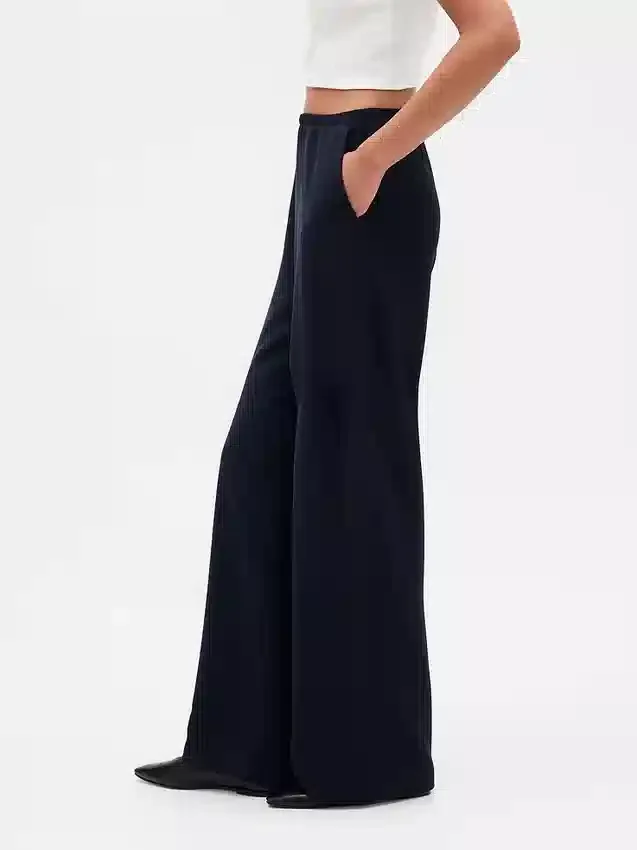 Bequeme Hose mit weitem Bein