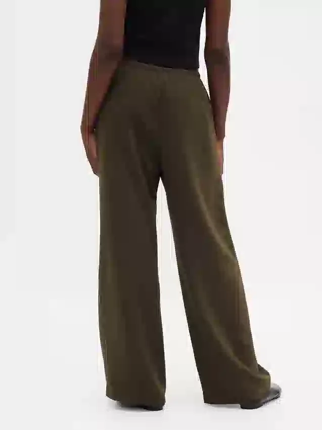 Bequeme Hose mit weitem Bein